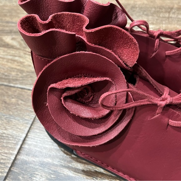 Loints of Holland Rosa lipstick red ankle bootie - Picture 8 of 15